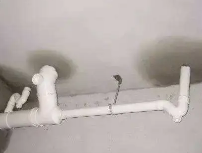 城口卫生间测漏水的几种情景